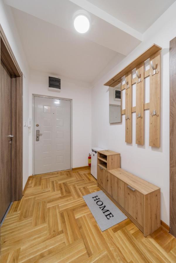 Port 1 Apartment Belgrade Exterior photo